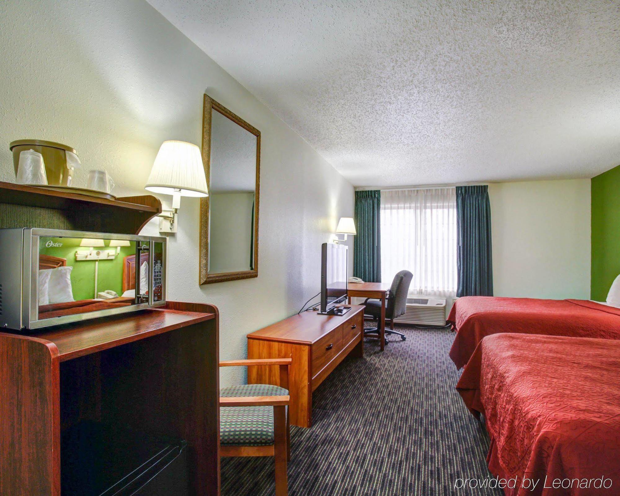 Quality Inn & Suites Airport Austin Exterior foto